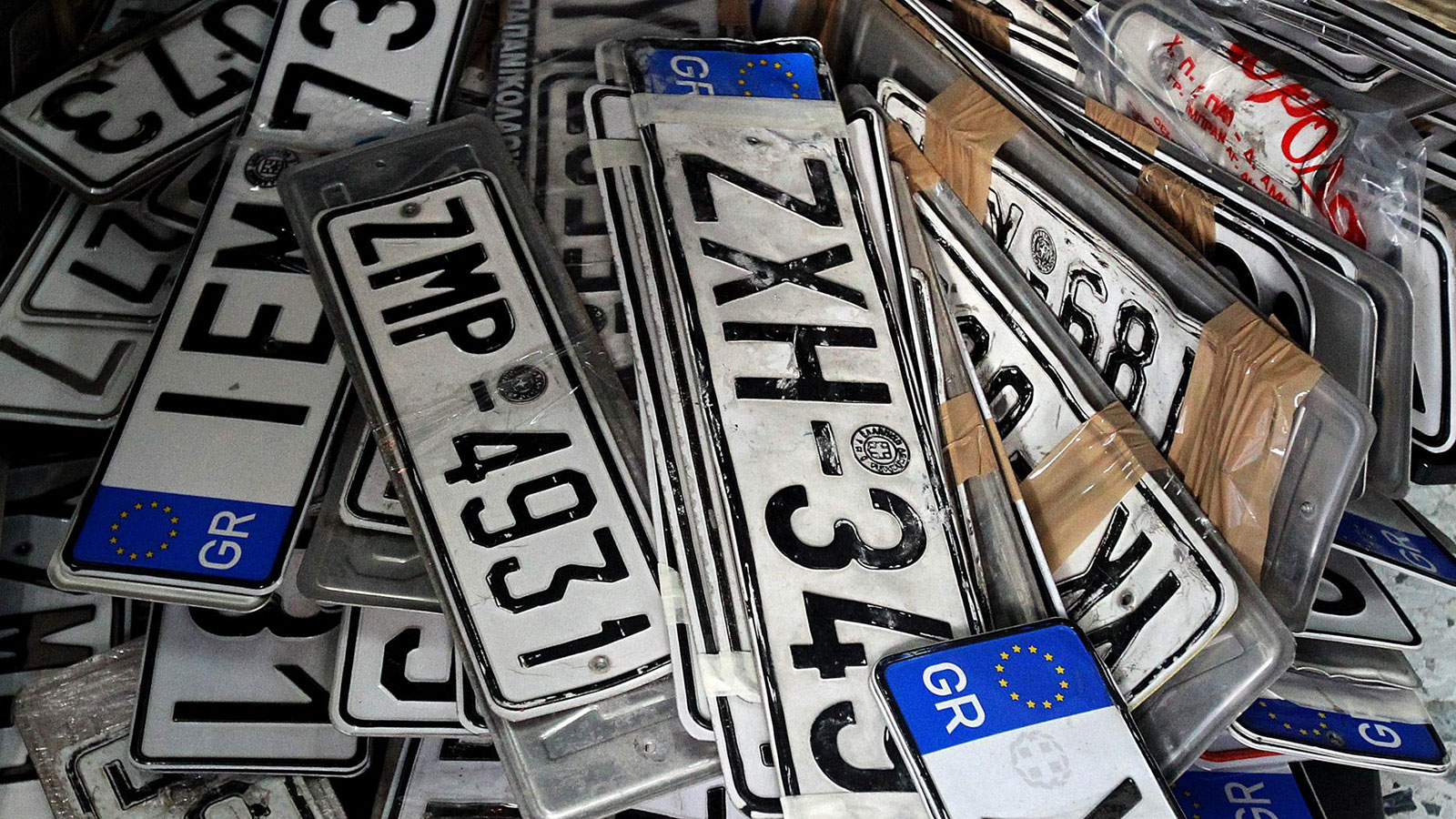 Πώς να κόψεις τα τέλη κυκλοφορίας στα μισά ή και… λιγότερα (νόμιμα!) 
